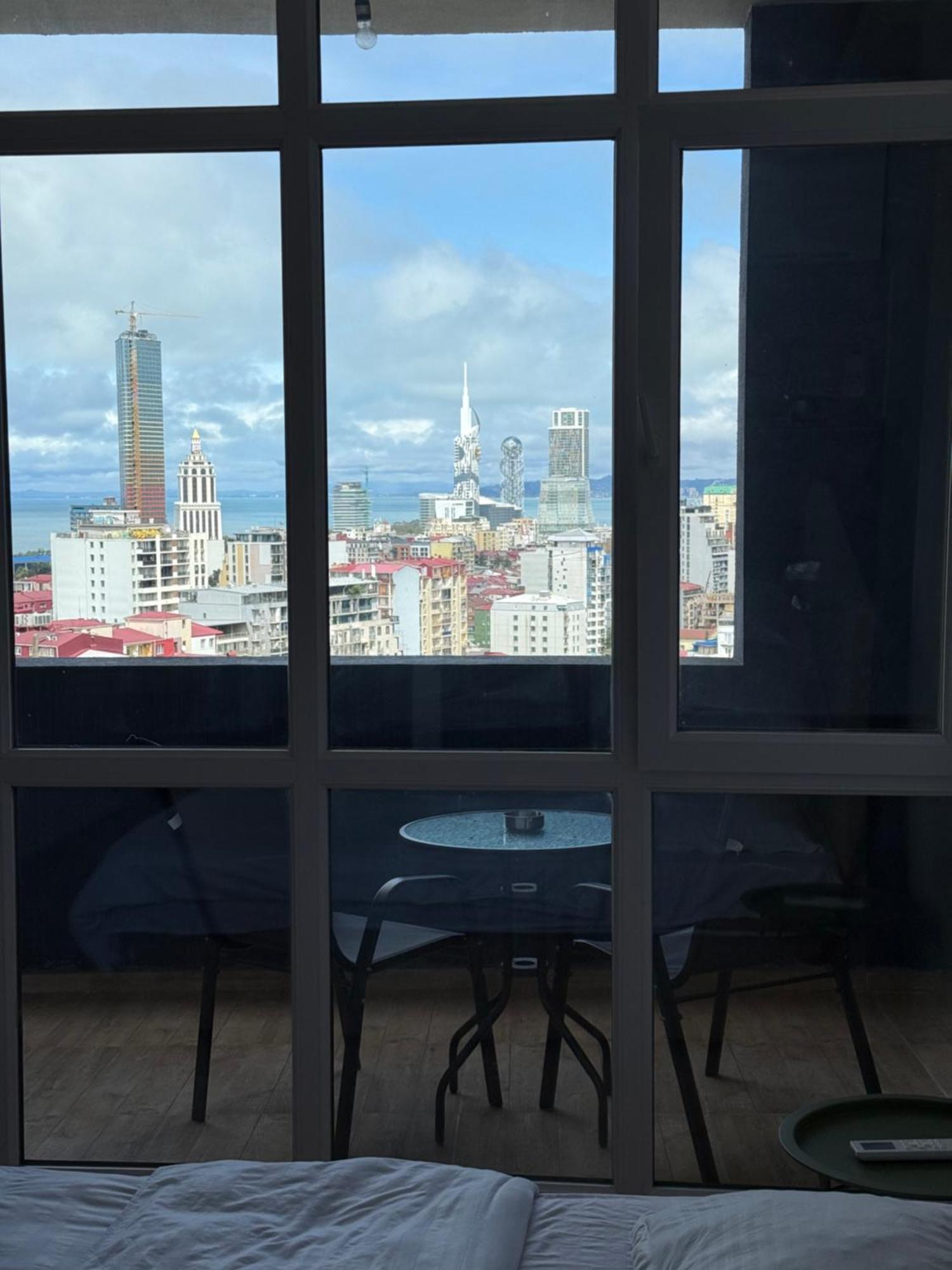 Апартаменты Batumi Flat With Epic Views Экстерьер фото