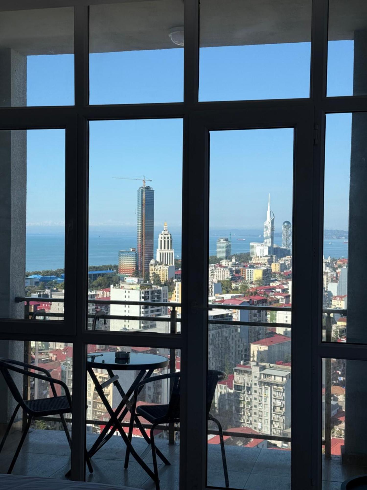 Апартаменты Batumi Flat With Epic Views Экстерьер фото