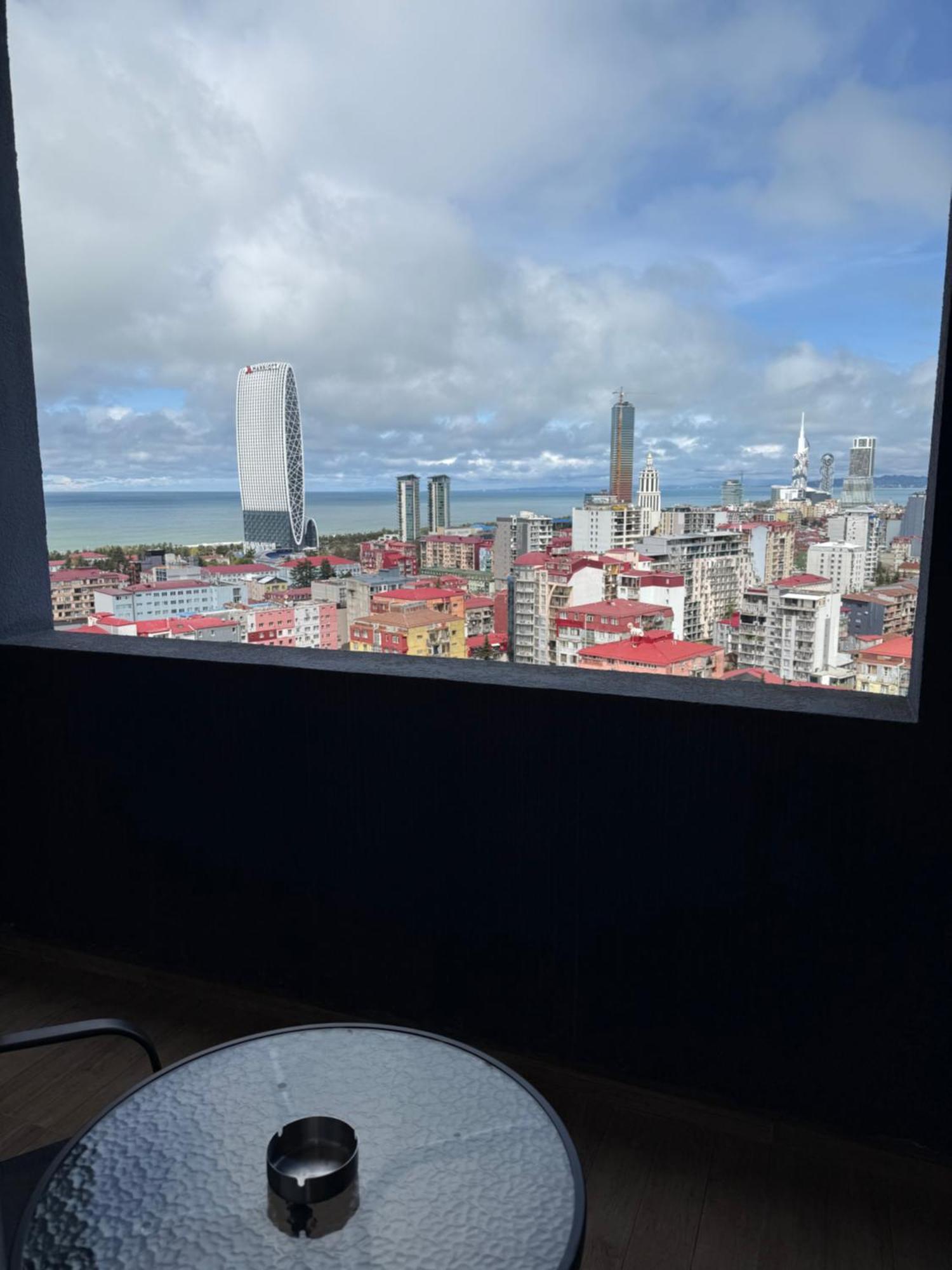 Апартаменты Batumi Flat With Epic Views Экстерьер фото